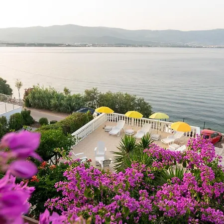 Daire Fjaba - By The Sea - With The Big Terraces & Great Sea View *