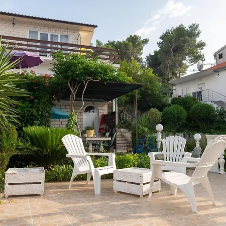 Fjaba - By The Sea - With The Big Terraces & Great Sea View *