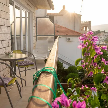 Apartment Fjaba - By The Sea - With The Big Terraces & Great Sea View *