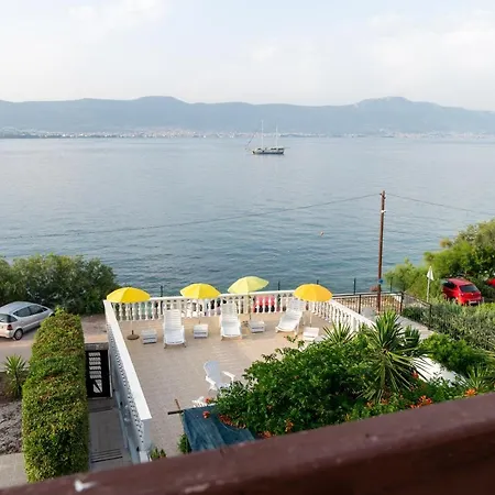 Daire Fjaba - By The Sea - With The Big Terraces & Great Sea View Trogir