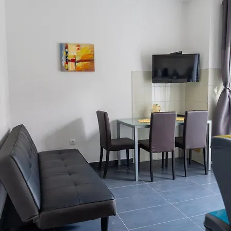 Fjaba - By The Sea - With The Big Terraces & Great Sea View Daire Trogir