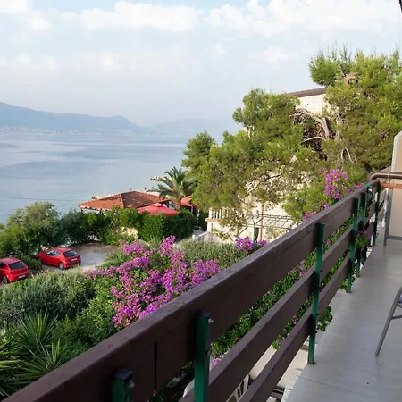 Fjaba - By The Sea - With The Big Terraces & Great Sea View Daire Trogir