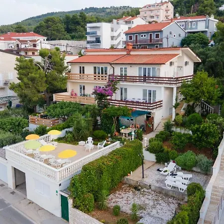 Daire Fjaba - By The Sea - With The Big Terraces & Great Sea View Trogir