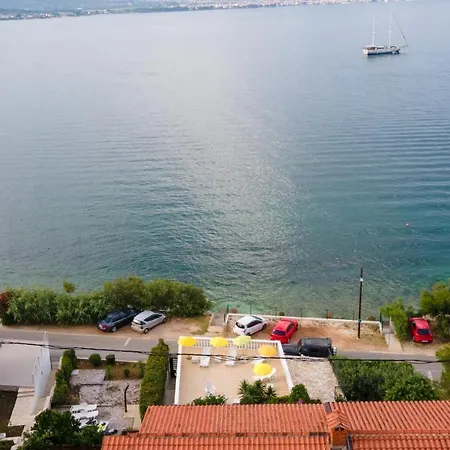 Fjaba - By The Sea - With The Big Terraces & Great Sea View Daire Trogir
