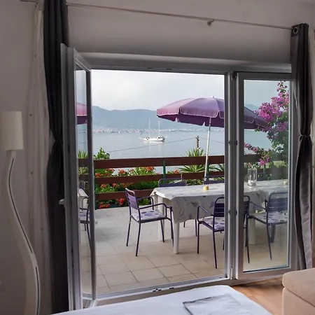 Apartment Fjaba - By The Sea - With The Big Terraces & Great Sea View *