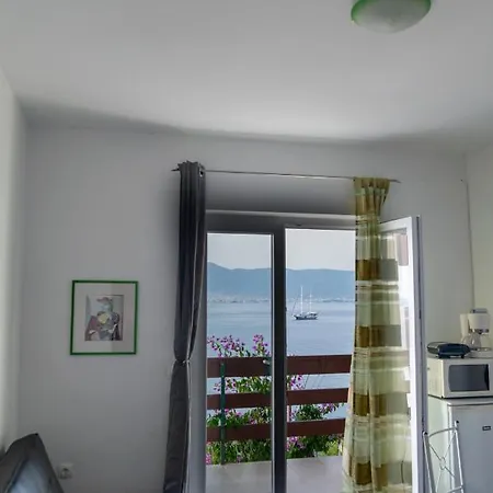 Daire Fjaba - By The Sea - With The Big Terraces & Great Sea View