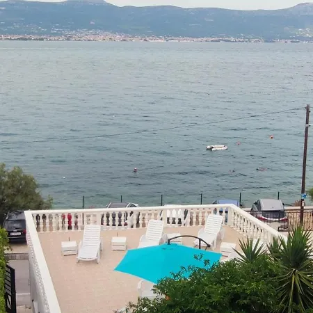 Apartment Fjaba - By The Sea - With The Big Terraces & Great Sea View Trogir